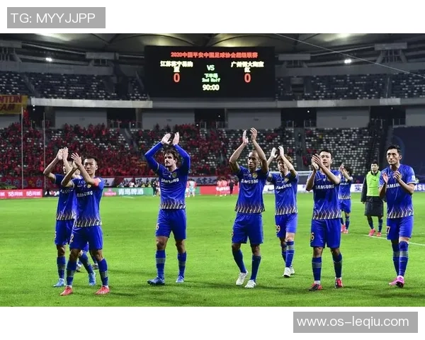 中超激战广州队迎战江苏队全力争胜争夺联赛积分荣耀 中超激战广州队迎战江苏队全力争胜争夺联赛积分荣耀