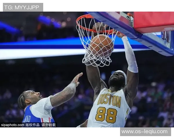 凯尔特人与猛龙激战加时赛双方拼尽全力争夺胜利 凯尔特人与猛龙激战加时赛双方拼尽全力争夺胜利