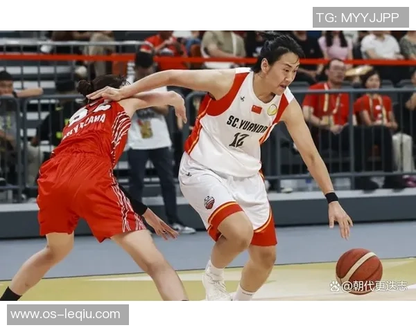 日本女篮与韩国女篮激战正酣谁将赢得亚洲篮球赛的荣耀与胜利